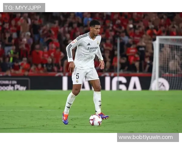 梅努对曼联出场时间不满冬窗或寻求外租机会