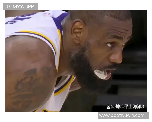 雷迪克谈詹姆斯训练状态称其每天坚持锻炼保持最佳状态